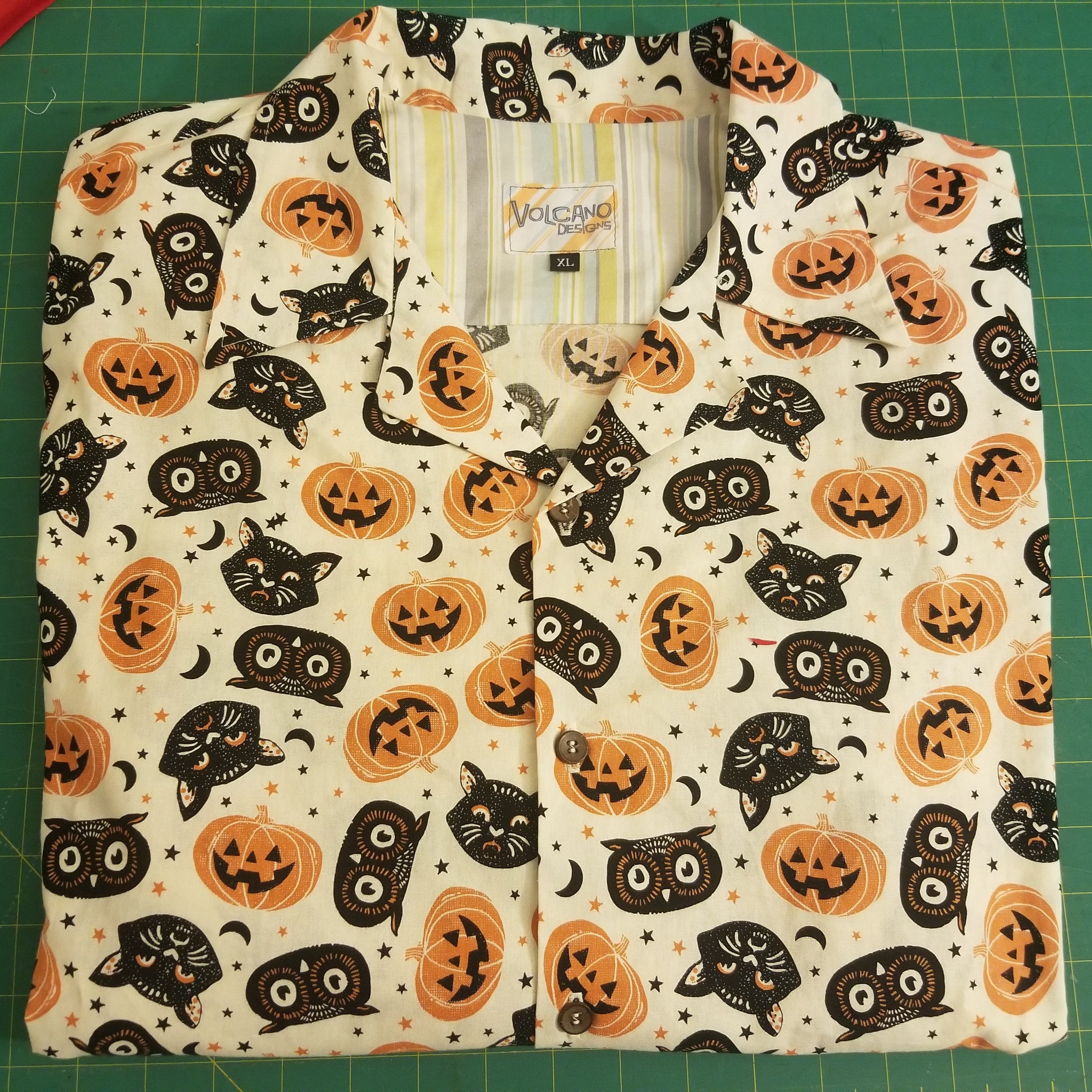 Retro Halloween Shirt