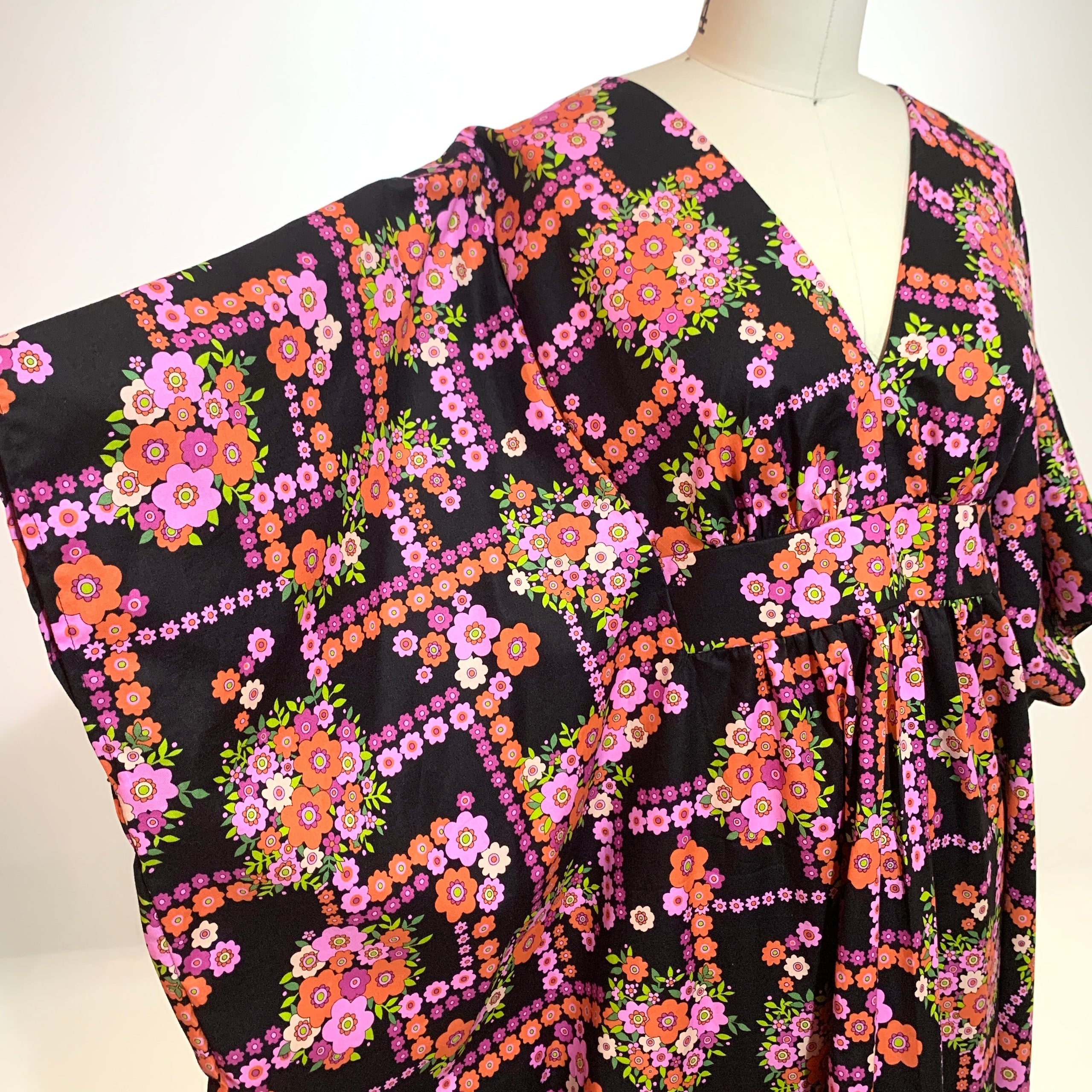 Mod Flower Mini Caftan