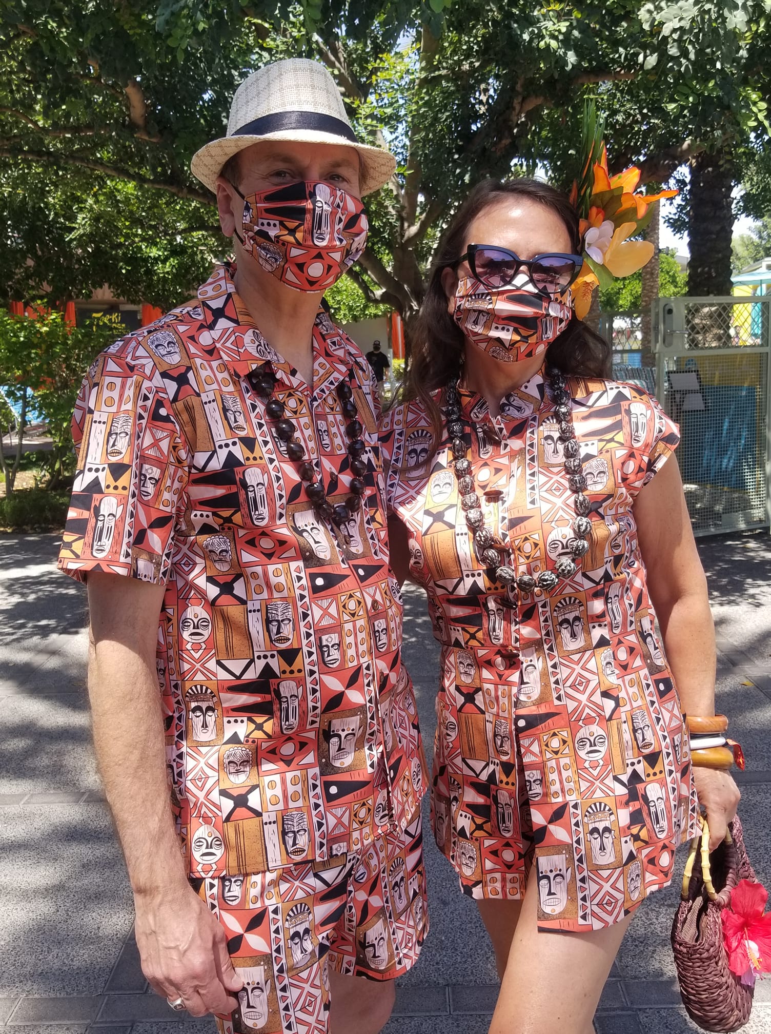 Creepy Tiki Cabana Set - Witchdoctor